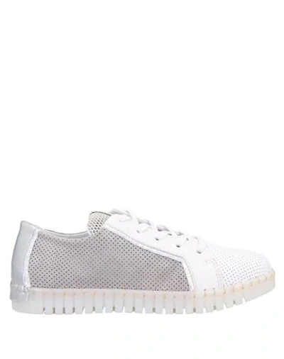 Andìa Fora Sneakers In White