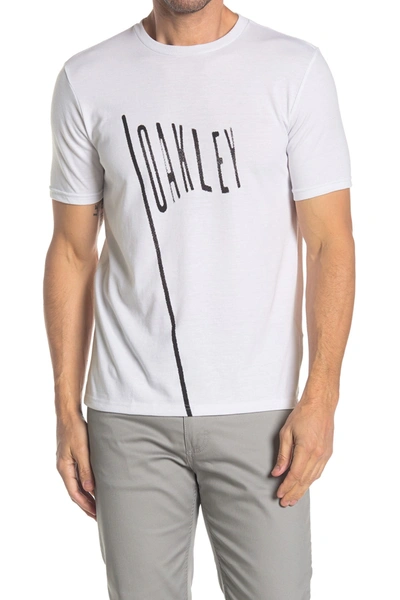 Oakley Flag Up Logo T-shirt In White