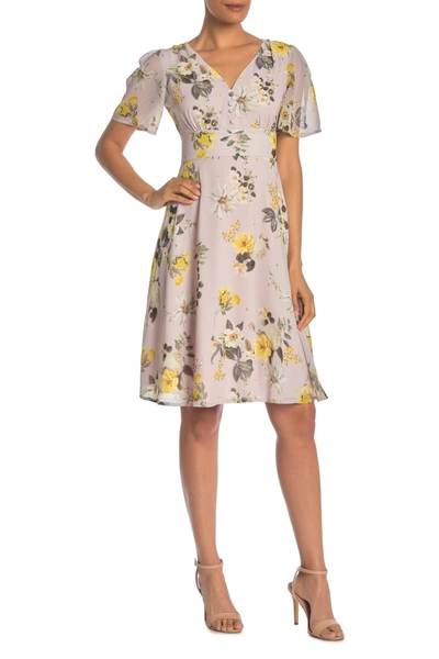 Alexia Admor Floral Flutter Sleeve Dress In Floral White