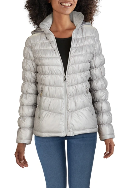 Kenneth Cole Hooded Front Zip Puffer Jacket In Silver