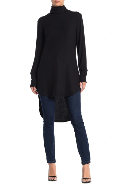 Go Couture Turtleneck High-low Tunic Sweater In Black