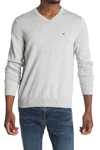 Tommy Hilfiger Taft Solid V-neck Sweater In Lt Grey Htr Bc0