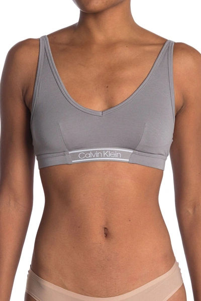 Calvin Klein Comfort Bralette In 8jh Frost Gray