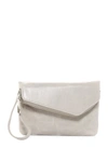 Hobo Daria Leather Crossbody Clutch In Cloud