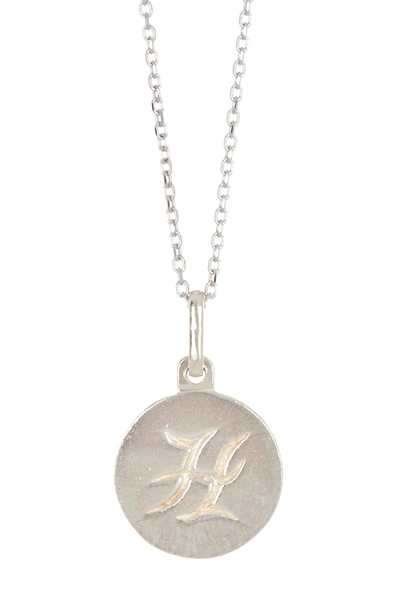 Anzie "h" Initial Disc Pendant Necklace In Silv