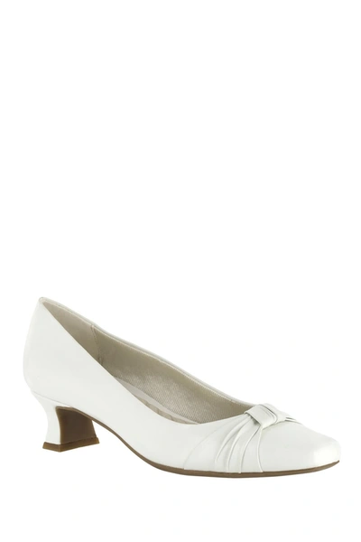 Easy Street Waive Square Toe Pump In Beige