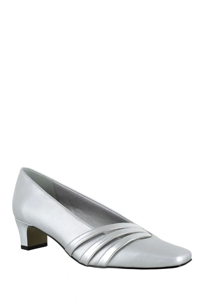 Easy Street Entice Block Heel Pump In Silver