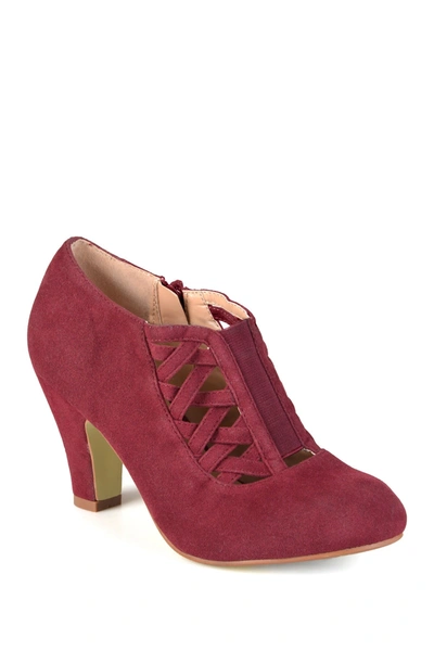 Journee Collection Piper Caged Ankle Bootie In Wine