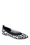 Journee Collection Karise Flat In Animal