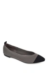 Journee Collection Journee Women's Tru Comfort Foam Wide Width Veata Flat In Grey