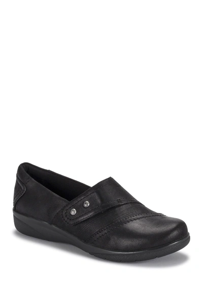 Baretraps Darma Casual Clog In Black