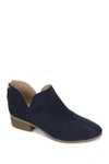 Kenneth Cole Side Skip Suede Ankle Boot In Navy