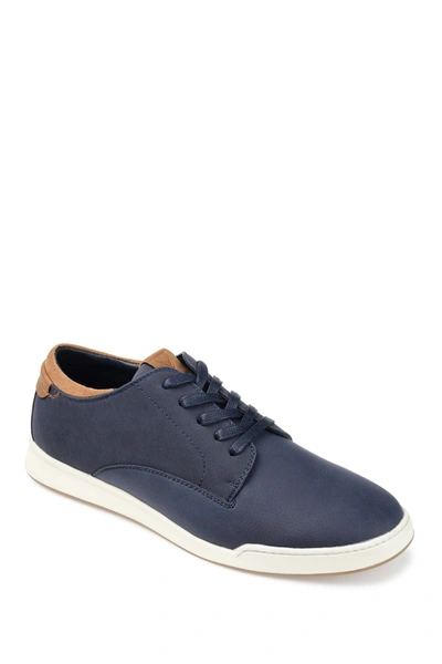 Vance Co. Aydon Wide Width Casual Sneaker In Blue