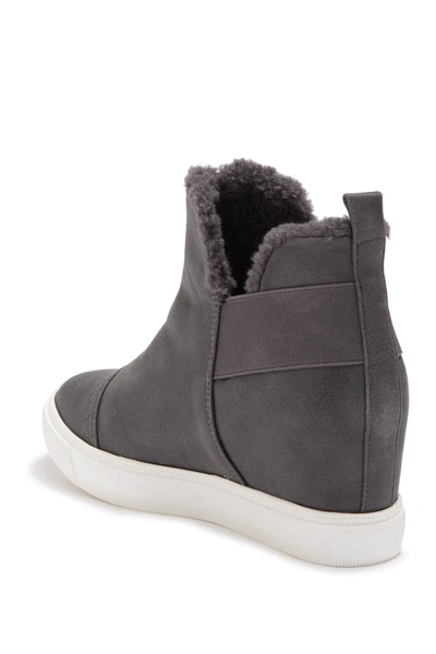 Dolce Vita Kenley Suede & Faux Fur Wedge Sneaker In Grey