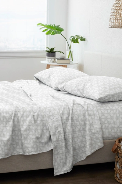 Ienjoy Home Home Collection Premium Ultra Soft Soft Bouquet Pattern 4-piece Bed Sheets Set In Light Gray