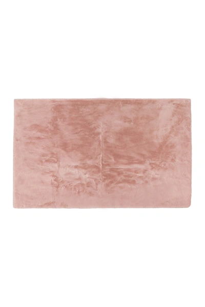 Luxe Faux Fur Rectangular Throw 3' X 5' In Blush Pink