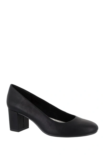 Easy Street Proper Block Heel Pump In Black