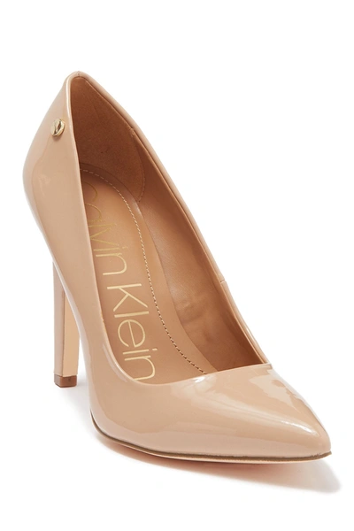 Calvin Klein Brady Patent Leather Pointed-toe Pump In Sandstorm