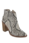 Mia Women's Patton Western Inspired Boots Women's Shoes In Stone Mult