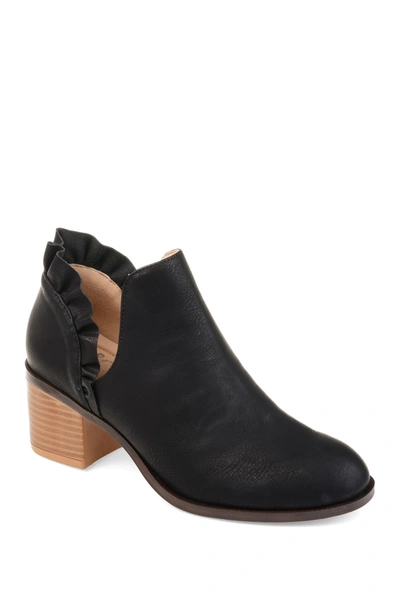 JOURNEE COLLECTION LENNIE RUFFLE TRIM ANKLE BOOTIE 052574554717