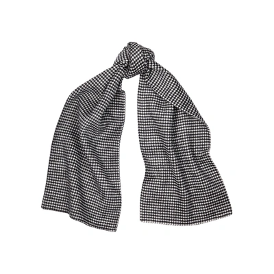 Totême Houndstooth Wool And Cashmere-blend Scarf In Black And White