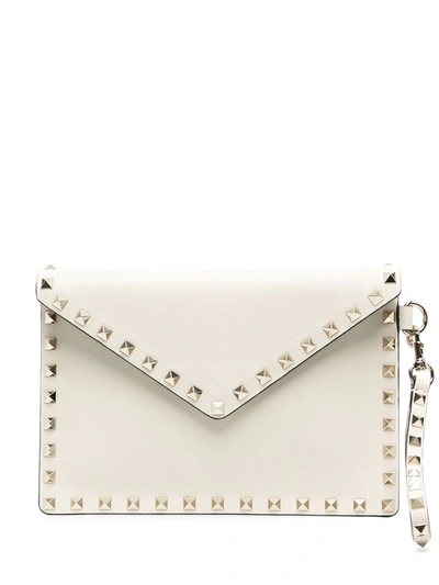 Valentino Garavani Rockstud Envelope Clutch In Neutrals