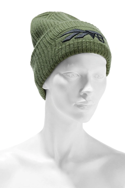 Victoria Beckham Embroidered Ribbed Wool And Cashmere-blend Beanie In Army Green
