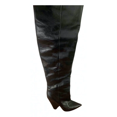 Pre-owned Saint Laurent Niki Patent Leather Boots In Black