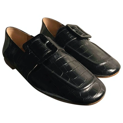 Pre-owned Definery Leather Flats In Black