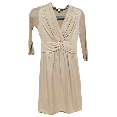 Pre-owned Burberry Silk Mid-length Dress In Beige