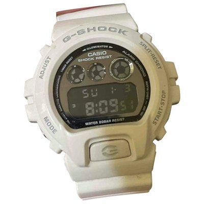 Pre-owned G-shock Watch In White