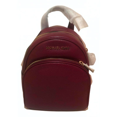 Pre-owned Michael Kors Abbey Leather Backpack In Burgundy