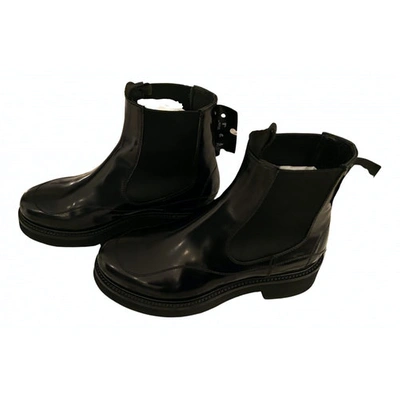 Pre-owned Off-white Leather Ankle Boots In Black