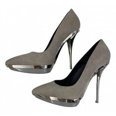 Pre-owned Versace Heels In Grey