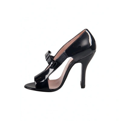 Pre-owned Carven Black Leather Sandals