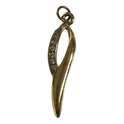 Pre-owned Charles Jourdan Gold Yellow Gold Pendant