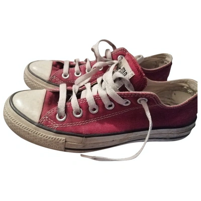 Pre-owned Converse Cloth Trainers In Burgundy