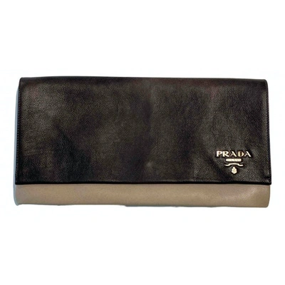 Pre-owned Prada Leather Clutch Bag In Brown