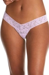 Hanky Panky 'signature Lace' Low Rise Thong In Cool Lavender Purple