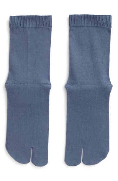 Maison Margiela Tabi Socks In Steel Blue