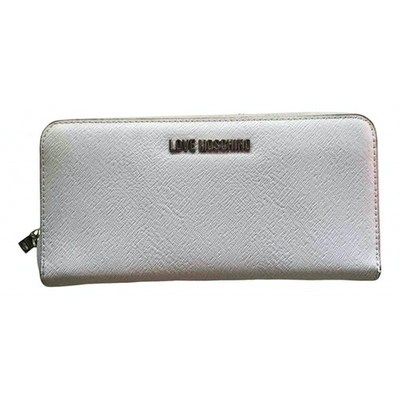 Pre-owned Moschino Love Leather Wallet In White