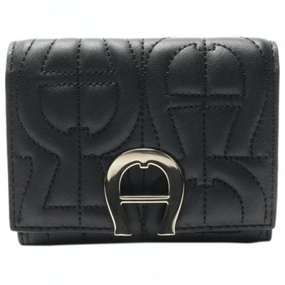 Pre-owned Aigner Leather Purse In Black
