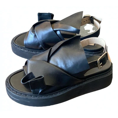 Pre-owned N°21 Leather Sandal In Black