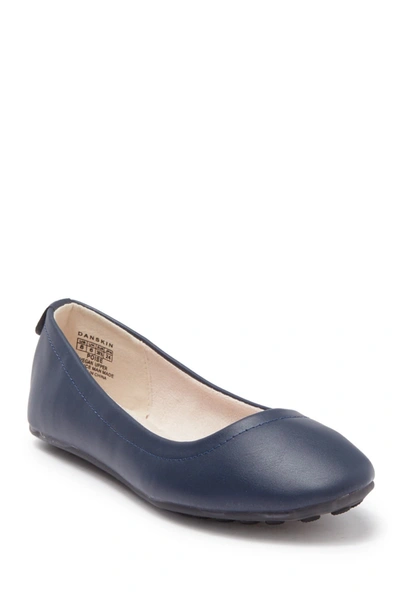 Danskin Poise Classic Gel Ballet Flat In Navy