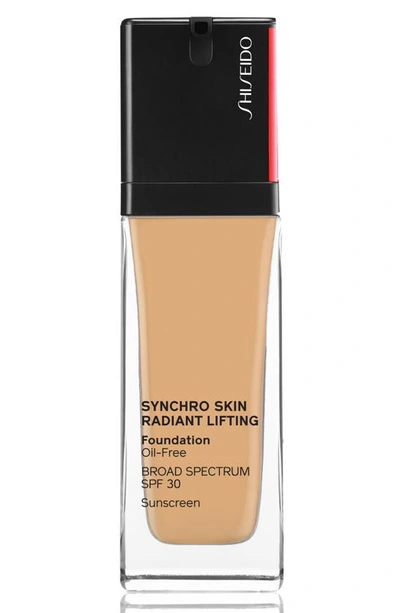 Shiseido Synchro Skin Radiant Lifting Foundation Broad Spectrum Spf 30 Sunscreen In 340 Oak (medium Golden With A Slight Olive Undertones)