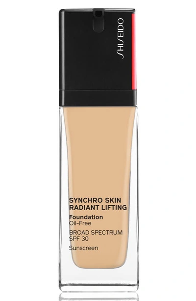 Shiseido Synchro Skin Radiant Lifting Foundation Broad Spectrum Spf 30 Sunscreen In 250 Sand (light-medium With Golden Undertones)