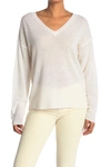 525 America Lightweight Cashmere V-neck Sweater In Wnt.white