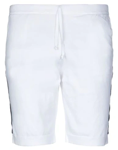 Alpha Studio Man Shorts & Bermuda Shorts White Size 30 Cotton In White