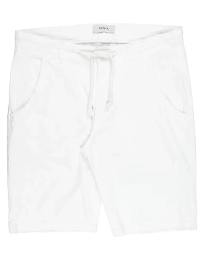 Alpha Studio Bermudas In White