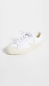 Veja Wata Ii Pierre Canvas Sneakers In White/pierre